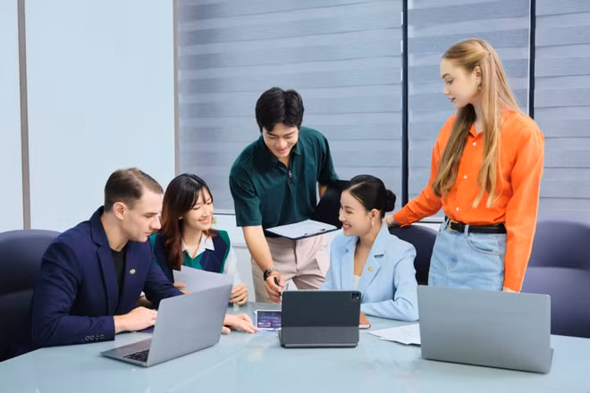 Hơn một nửa doanh nghiệp đã dành ít nhất 5% ngân sách công nghệ thông tin cho AI.