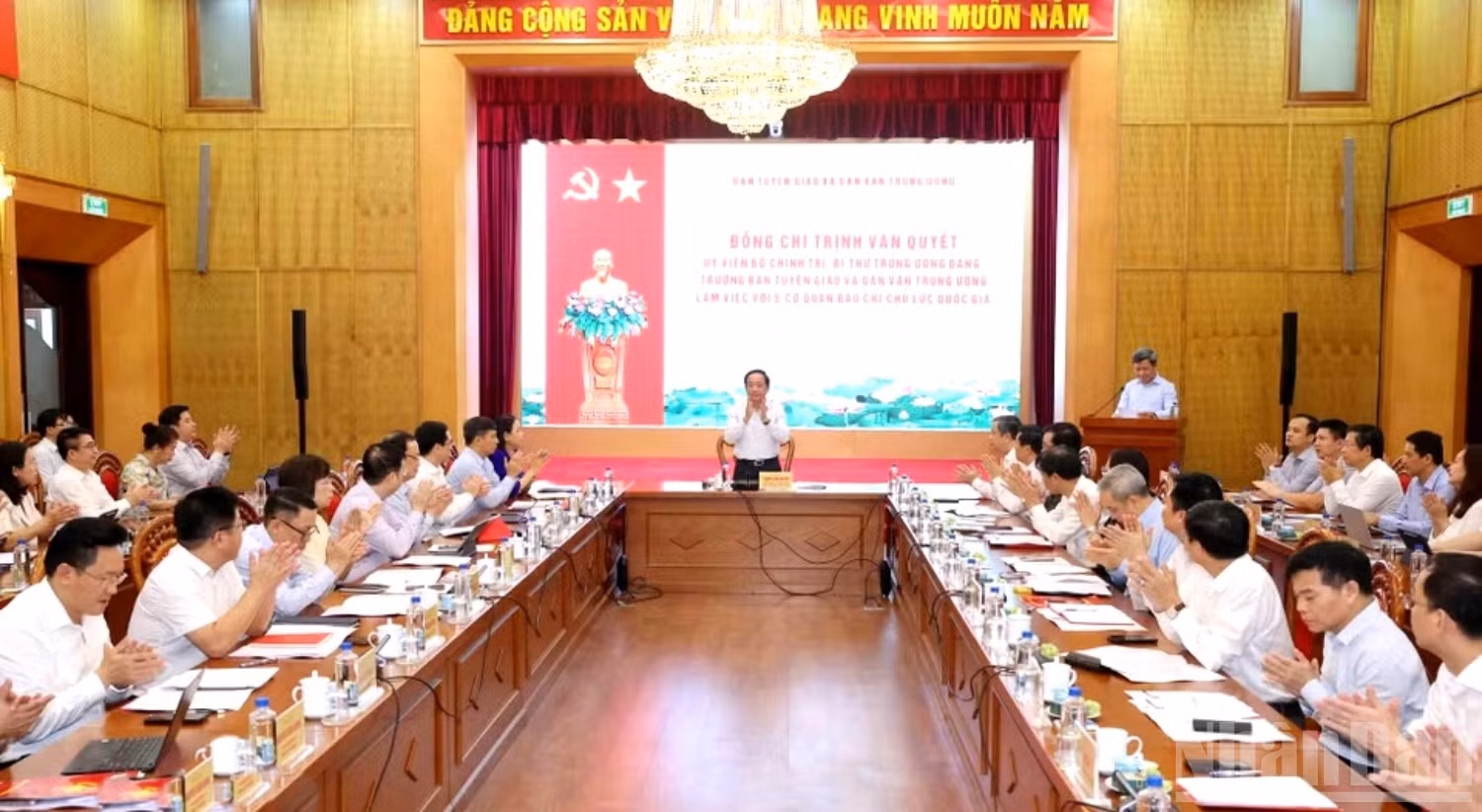 ndo_br_co-quan-bao-chi-chu-luc.jpg