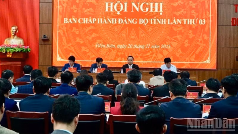 Đại biểu dự kỳ họp thứ 3 của Ban Chấp hành Đảng bộ tỉnh Điện Biên khóa 15, nhiệm kỳ 2025-2030.