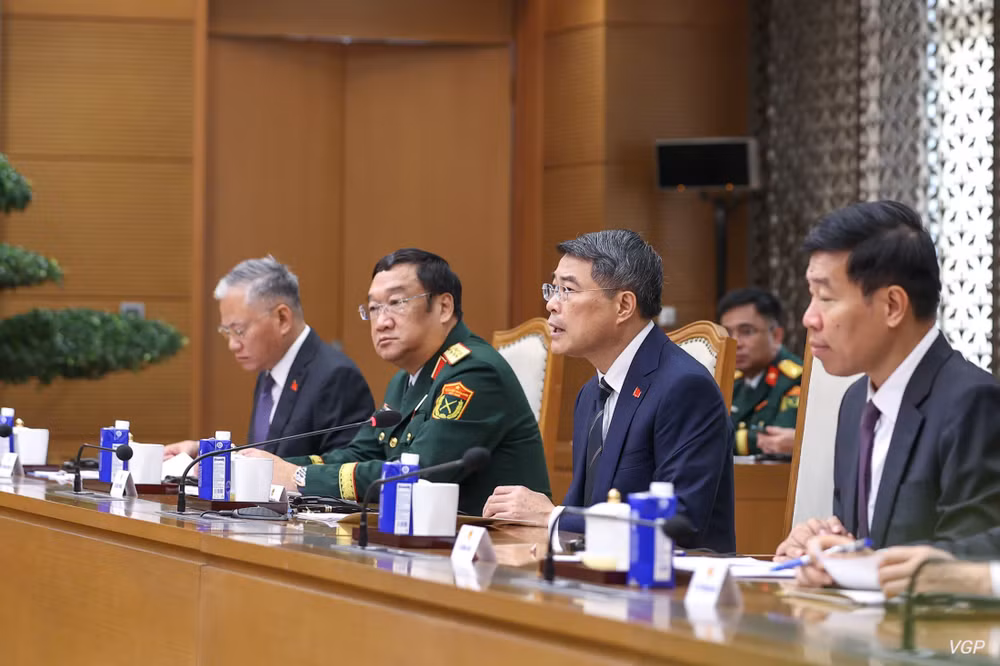 lao9.jpg