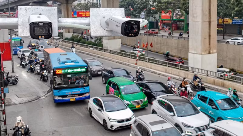 Ứng dụng Internet vạn vật (IoT) trong lĩnh vực giao thông thông minh tại Thủ đô Hà Nội. (Ảnh: Đặng Tiến)