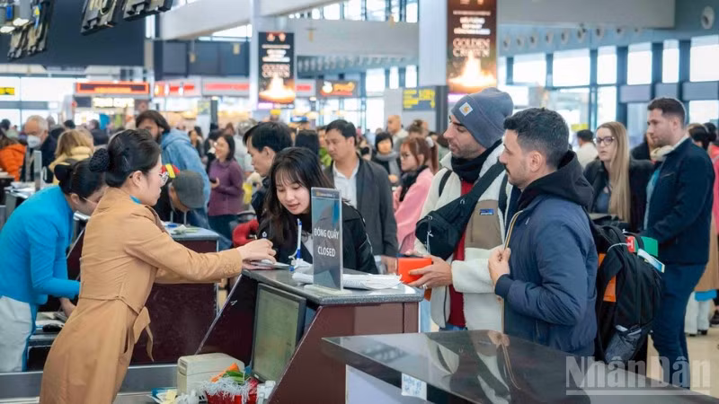 Trong 10 tháng đầu năm 2025, thị trường hàng không Việt Nam vận chuyển 69,3 triệu lượt hành khách.