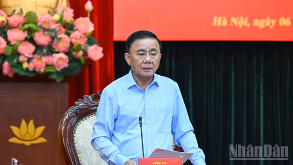 Đồng chí Trần Cẩm Tú, Ủy viên Bộ Chính trị, Thường trực Ban Bí thư. (Ảnh: DUY LINH)