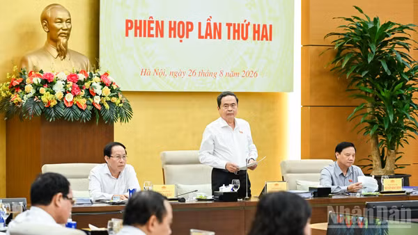 Chủ tịch Quốc hội Trần Thanh Mẫn, Trưởng Ban Chỉ đạo Tổng rà soát hệ thống văn bản quy phạm pháp luật chủ trì phiên họp. (Ảnh: DUY LINH)