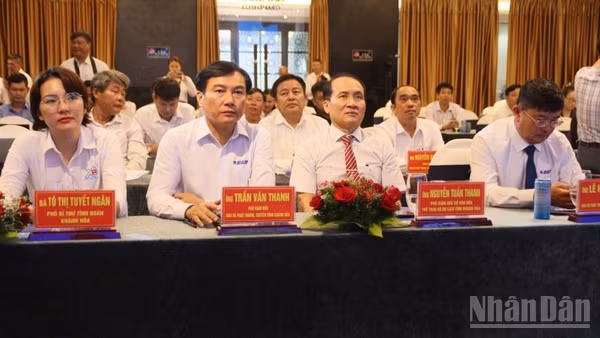 Các đại biểu tham dự buổi họp báo. (Ảnh: VŨ TÂN)