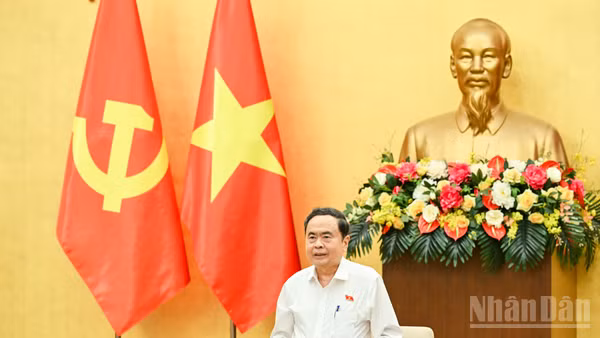 Bí thư Đảng ủy Quốc hội, Chủ tịch Quốc hội Trần Thanh Mẫn phát biểu khai mạc hội nghị. (Ảnh: DUY LINH) 
