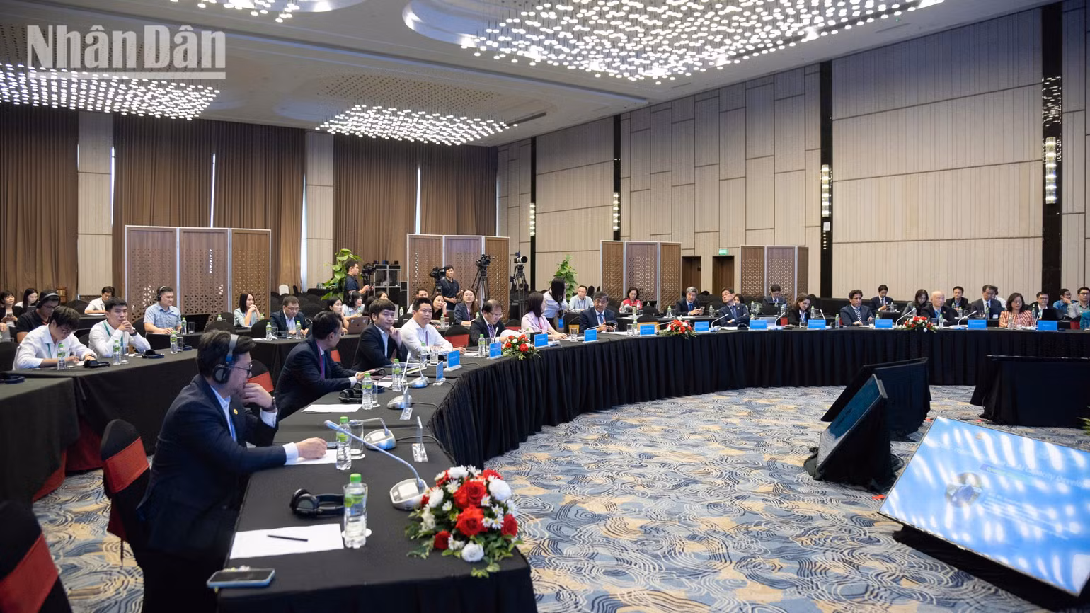 doi-thoai-lien-khu-vuc-minh-duy-2.jpg