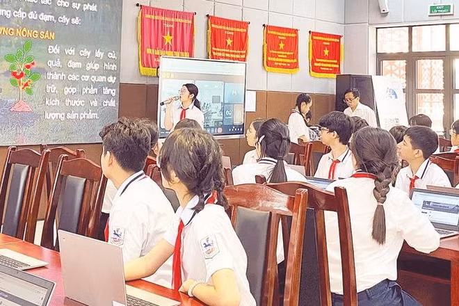 Một tiết học của các em học sinh Trường trung học cơ sở Giảng Võ (phường Giảng Võ).