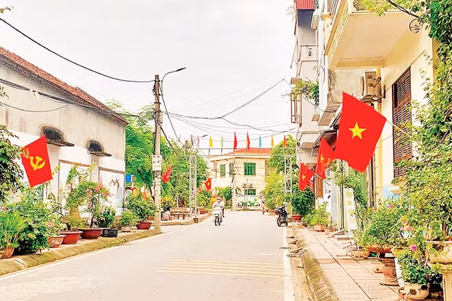 Đường liên thôn khang trang tại xã Đan Phượng.