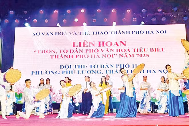 Các tiết mục văn nghệ đều mang đậm màu sắc văn hóa truyền thống.