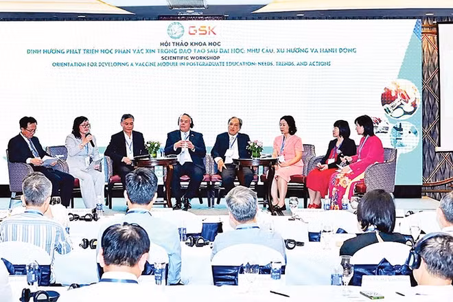 Các chuyên gia bàn thảo về đưa học phần vắc-xin vào giảng đường y khoa.