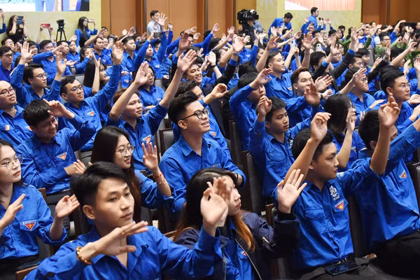 [Ảnh] Thủ tướng Phạm Minh Chính đối thoại với thanh niên