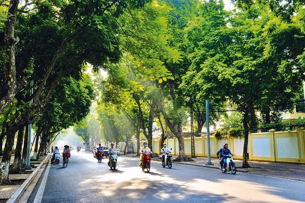 Thủ đô Hà Nội trời có mây, ngày nắng, đêm không mưa. (Ảnh: nhandan.vn)