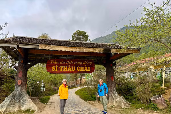 Sắc xuân trên bản người Dao đầu bằng - Sì Thâu Chải
