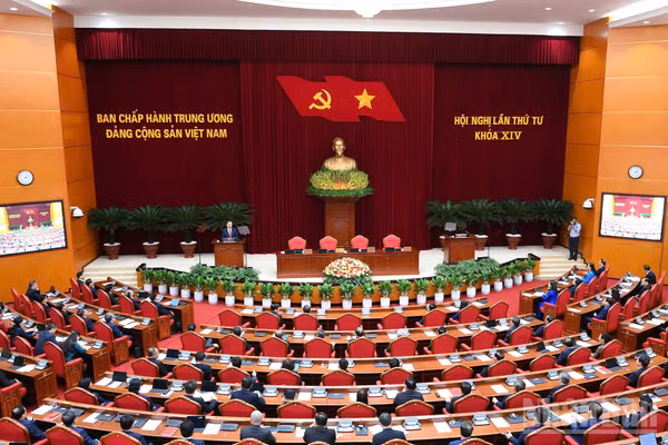 Quang cảnh Hội nghị lần thứ tư Ban Chấp hành Trung ương Đảng khóa XIV. (Ảnh: ĐĂNG KHOA)