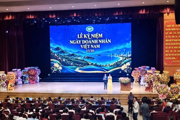 Toàn cảnh buổi gặp mặt. (Ảnh: LƯƠNG TÙNG)