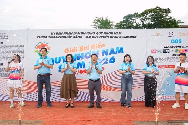 Khu vực tổ chức Giải bơi biển “Quy Nhơn Nam Swim 2026” tại Công viên Thiếu nhi mở rộng, phường Quy Nhơn Nam. (Ảnh: ĐẶNG VIỆT)