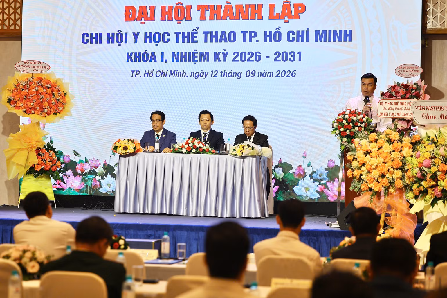 64a3038613d1938fcac0.jpg