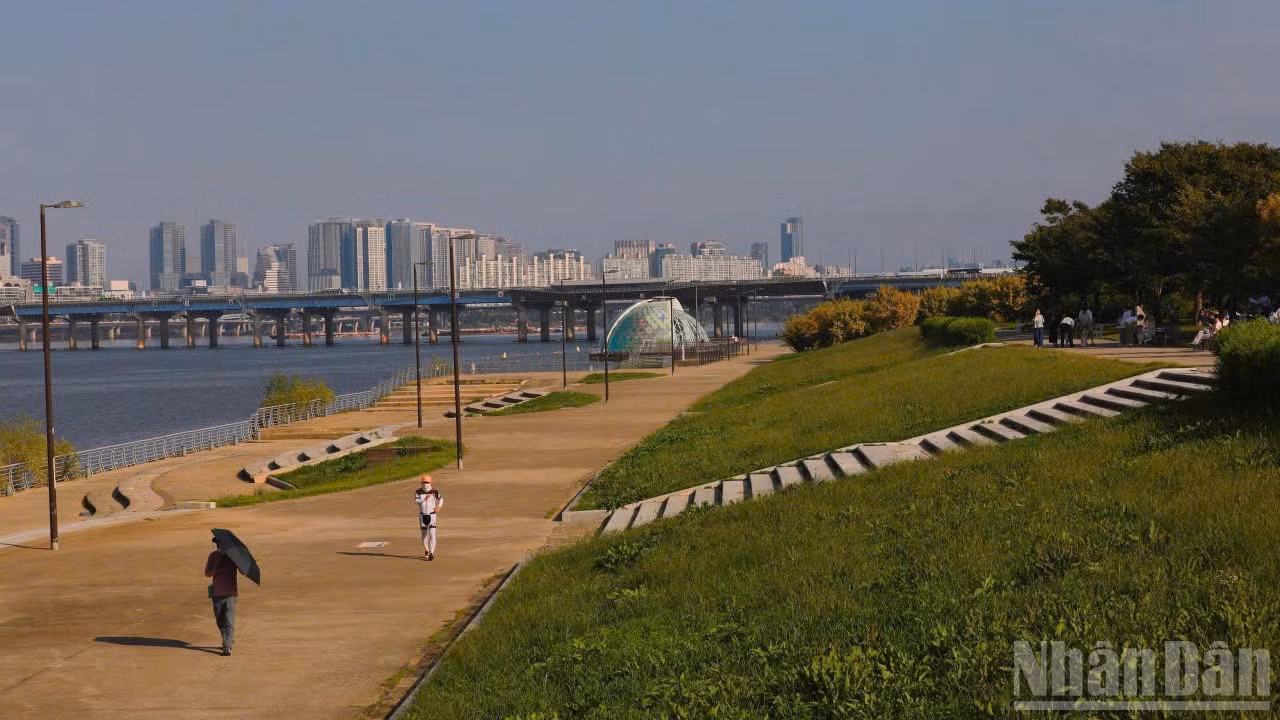 ndo_br_gen-h-z7091149608444-1bf347b8293f4a005c6b861300cfe871.jpg