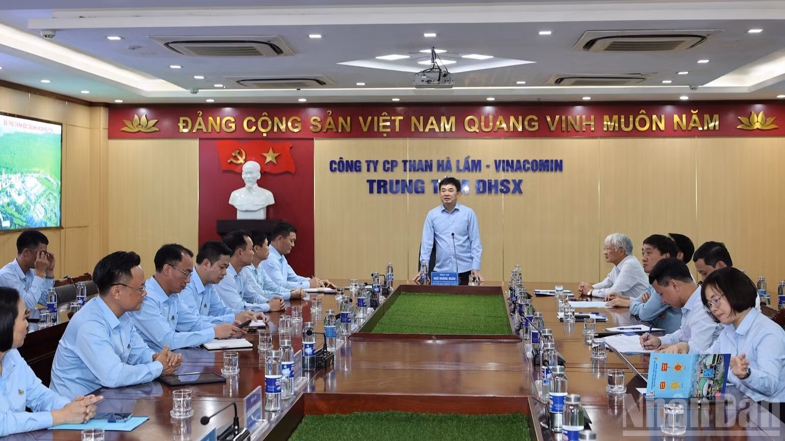 ndo_br_than-ha-lam-1300.jpg