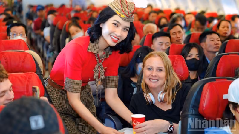 ndo_br_tiep-vien-hang-khong-vietjet-9544.jpg
