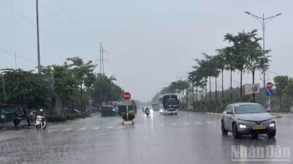 Thời tiết ngày 17/9: Bắc Bộ, Trung Bộ tiếp tục có mưa vừa, mưa to