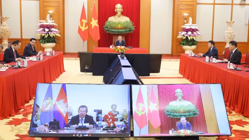 vna-potal-tong-bi-thu-to-lam-dien-dam-voi-chu-tich-dang-nhan-dan-campuchia-hun-sen-8211161-1859.jpg