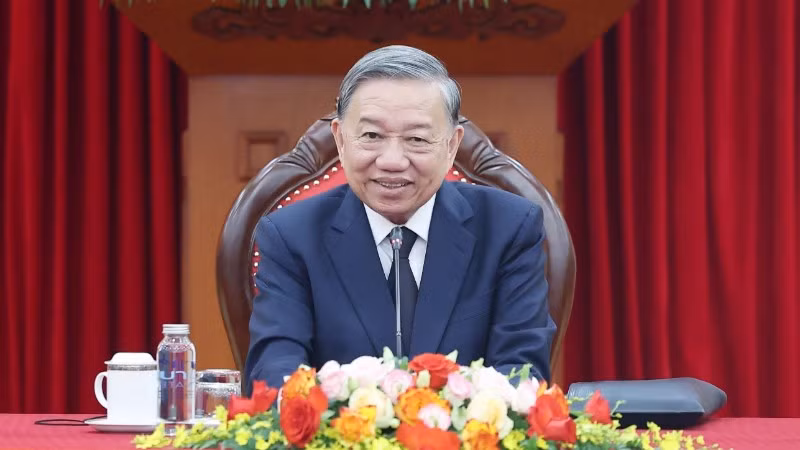 Tổng Bí thư Tô Lâm điện đàm với Chủ tịch Đảng Nhân dân Campuchia Hun Sen. (Ảnh: TTXVN)