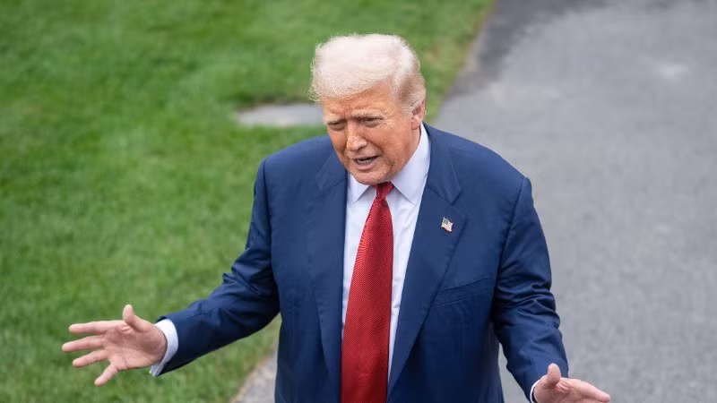 Tổng thống Mỹ Donald Trump phát biểu với báo giới tại Nhà trắng, Washington, D.C. (Ảnh: THX/TTXVN)