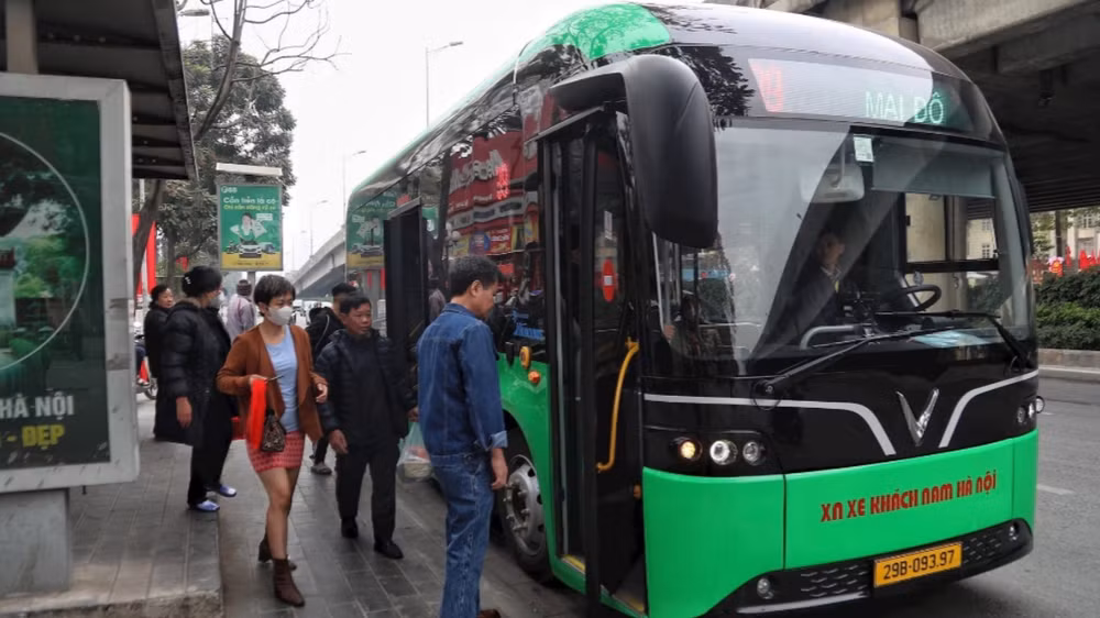 Hà Nội sắp áp dụng thẻ vé liên thông cho các phương tiện vận tải hành khách công cộng có trợ giá.