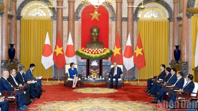 Quang cảnh cuộc tiếp Thủ tướng Nhật Bản Takaichi Sanae tại Phủ Chủ tịch. (Ảnh: ĐĂNG KHOA)