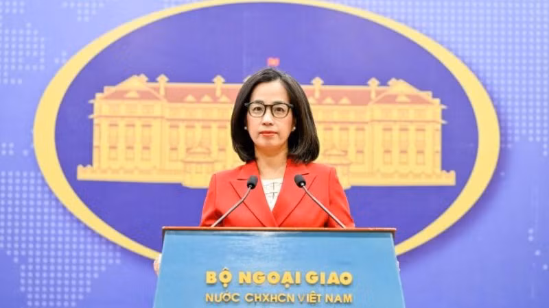 Người phát ngôn Bộ Ngoại giao Phạm Thu Hằng tại buổi họp báo thường kỳ, ngày 8/1/2026. (Ảnh: Bộ Ngoại giao)