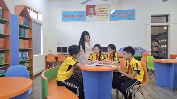 Giờ đọc sách-sáng tác văn học của Trường trung học cơ sở Yên Lạc, xã Tam Hồng, tỉnh Phú Thọ. (Ảnh: Hà Hồng Hà)