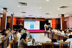 Toàn cảnh tọa đàm “Giải pháp tạo thị trường cho doanh nghiệp khoa học và công nghệ thông qua cơ chế đặt hàng, giao nhiệm vụ và thuê dịch vụ công nghệ tại Hà Nội”.