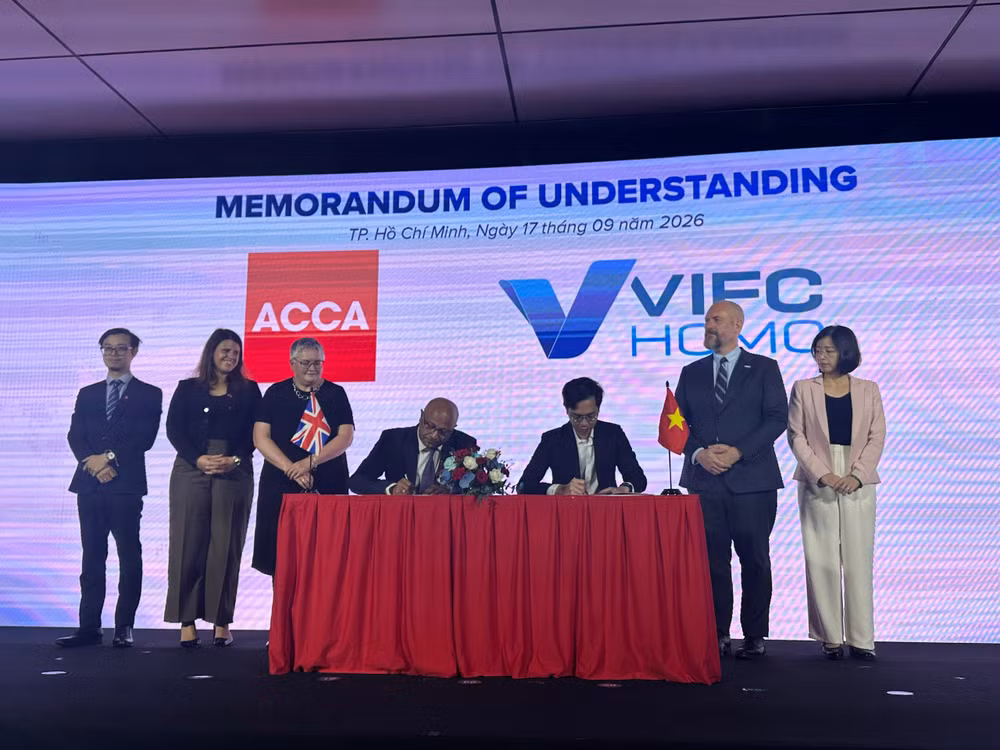Lễ ký kết Biên bản ghi nhớ tại sự kiện “ACCA-VIFC Forum 2026”. (Ảnh: BTC)