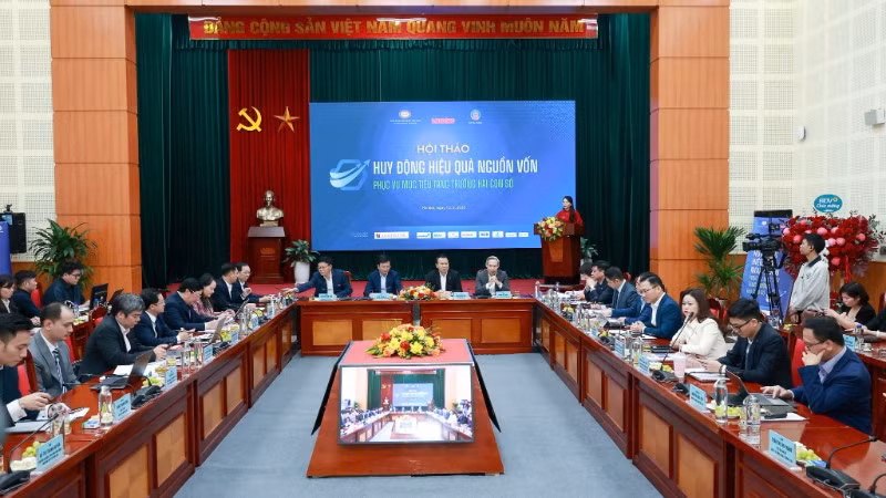 Quang cảnh hội thảo “Huy động hiệu quả nguồn vốn, phục vụ mục tiêu tăng trưởng hai con số”.