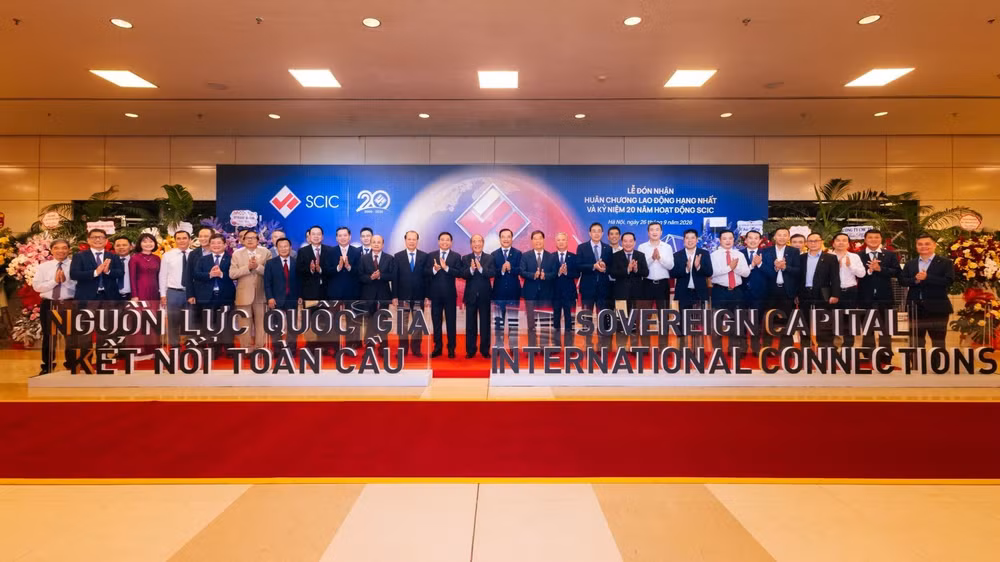 Tổng công ty Đầu tư và kinh doanh vốn nhà nước (SCIC) tổ chức Lễ kỷ niệm 20 năm hoạt động và đón nhận Huân chương Lao động Hạng Nhất. (Ảnh: BTC)
