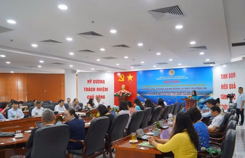 quang-canh-hoi-thao.jpg
