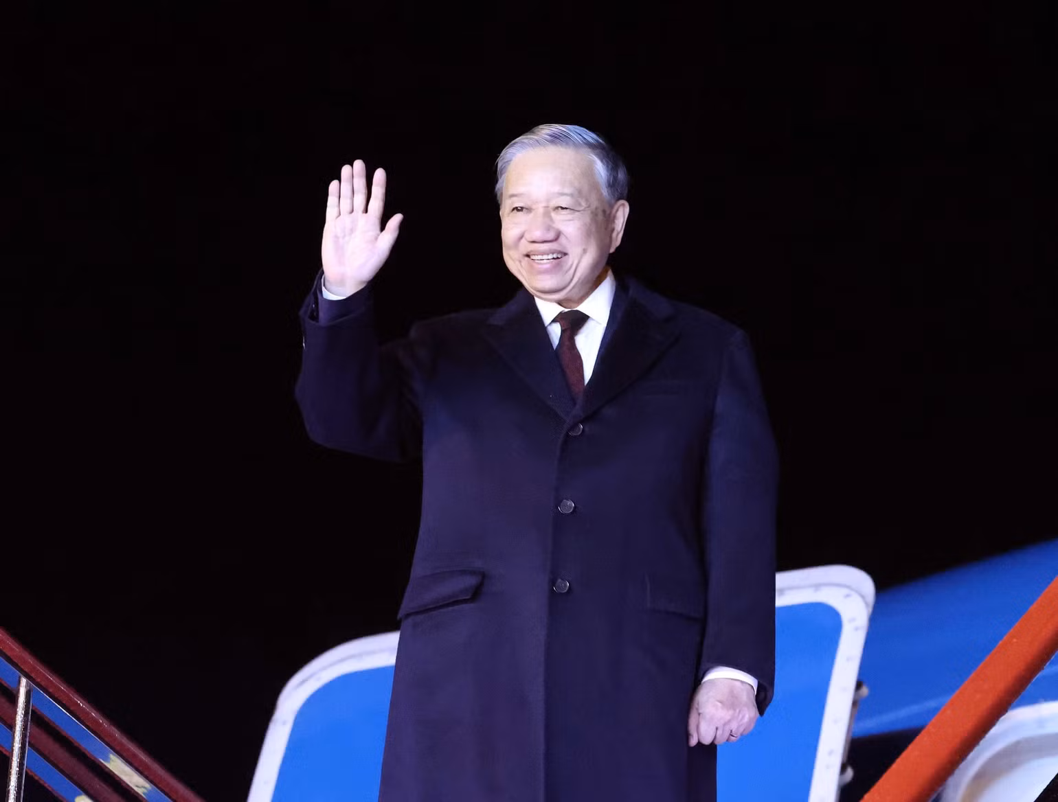 vna-potal-tong-bi-thu-ket-thuc-tot-dep-chuyen-tham-cap-nha-nuoc-toi-trieu-tien-va-du-le-ky-niem-80-nam-thanh-lap-dang-lao-dong-trieu-tien-8331985.jpg