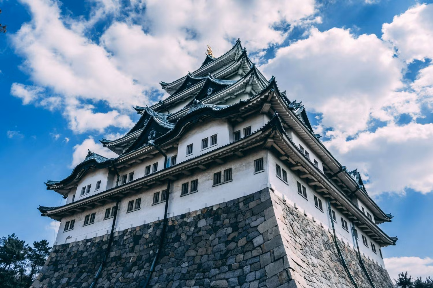 7-nagoya-nhat-ban-unsplash-steffen-triekels.jpg
