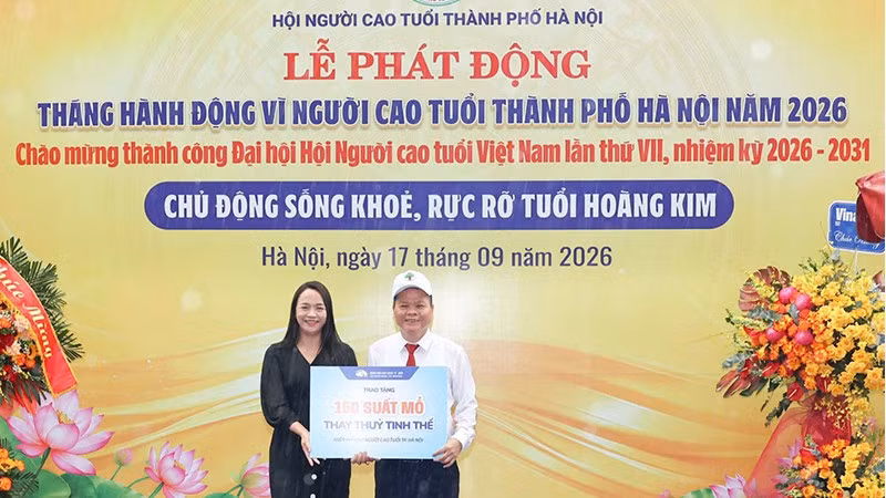 trao-150-suat-mo-thuy-tinh-the.jpg