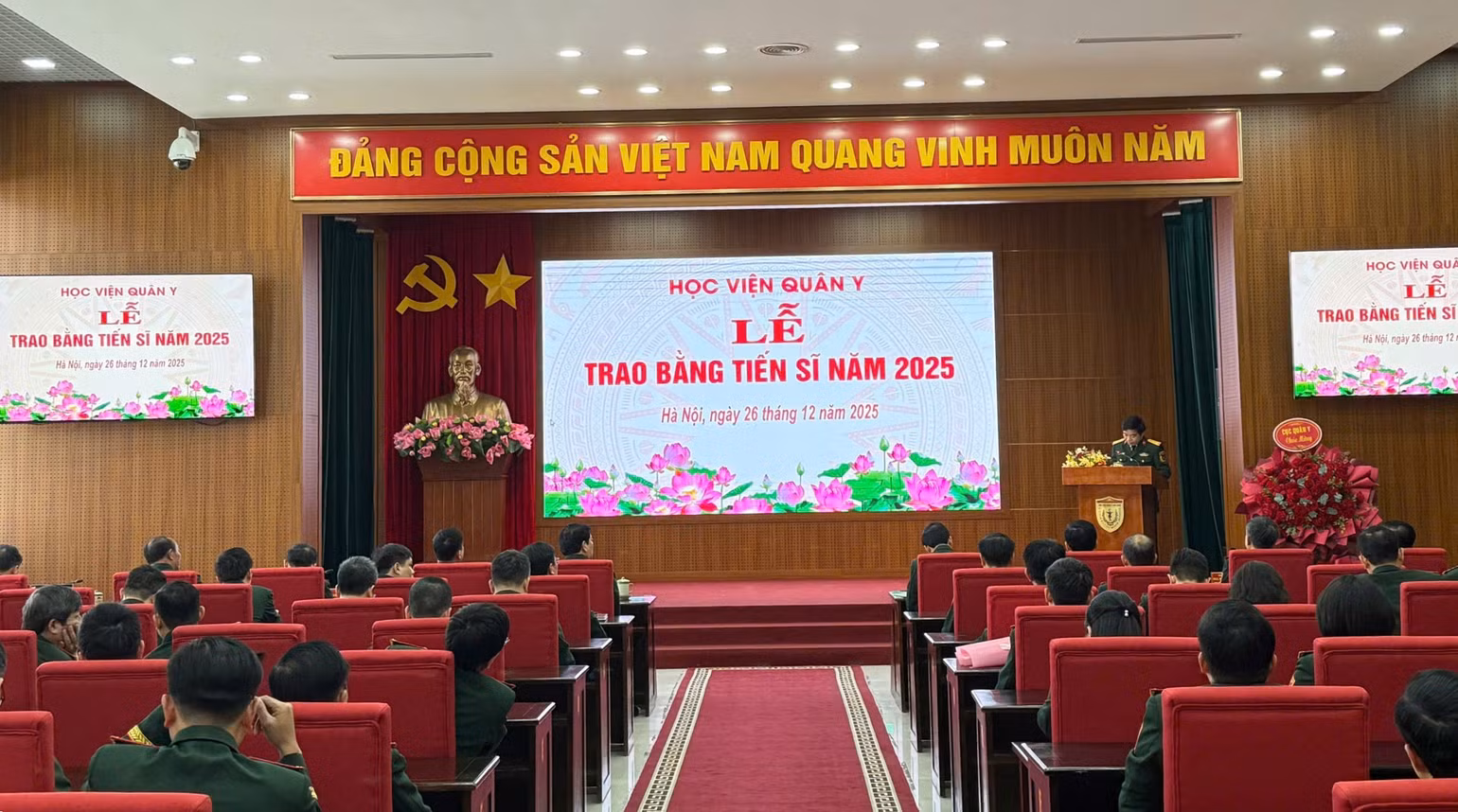 toan-canh.jpg