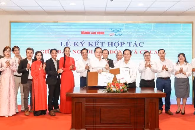 Lễ ký kết hợp tác giữa CT UAV và Báo Người Lao Động.