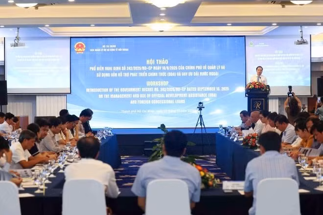 Toàn cảnh Hội thảo phổ biến Nghị định 242/2025/NĐ-CP tại Thành phố Hồ Chí Minh.