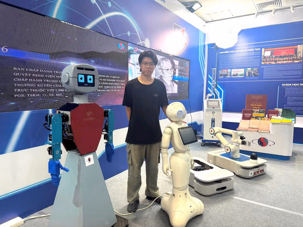 Trưng bày các sản phẩm công nghệ của Viện Hàn lâm Khoa học và Công nghệ Việt Nam.