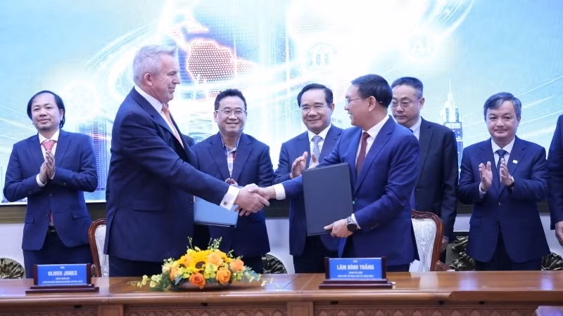 Sở Khoa học và Công nghệ Thành phố Hồ Chí Minh và Công ty Accelerated Infrastructure Capital (AIC) ký kết biên bản hợp tác. (Ảnh: CTV)
