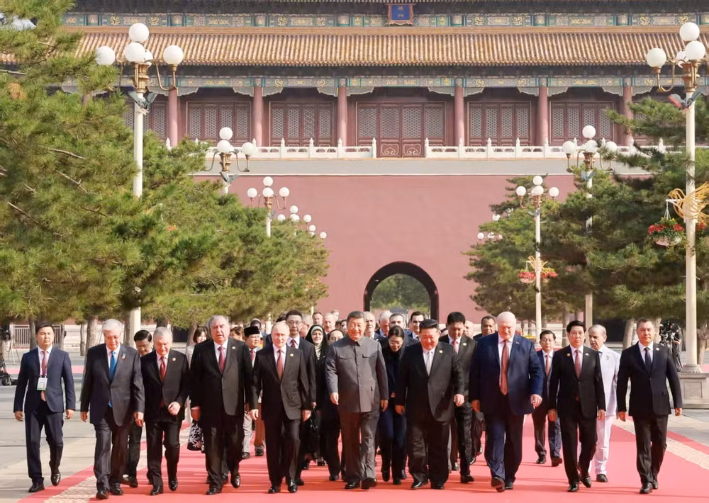 vna-potal-chu-tich-nuoc-du-le-ky-niem-80-nam-chien-thang-phat-xit-cua-nhan-dan-the-gioi-tai-trung-quoc-8253749.jpg