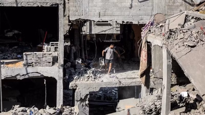 Cảnh đổ nát sau cuộc tấn công của Israel tại trại tị nạn Al-Shati, phía Tây Gaza, ngày 9/5/2026. (Ảnh: THX/TTXVN)