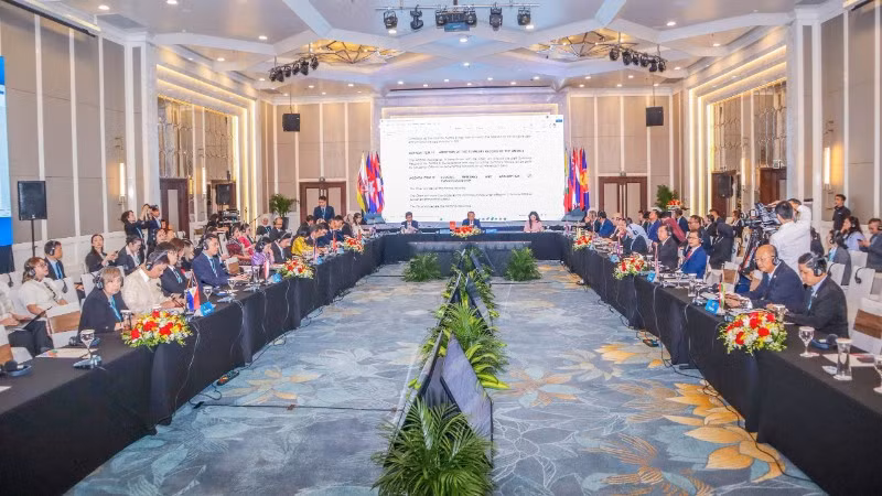 gen-h-z7122603682358-95758c494e132d82fb683515f2b15ca1-577.jpg