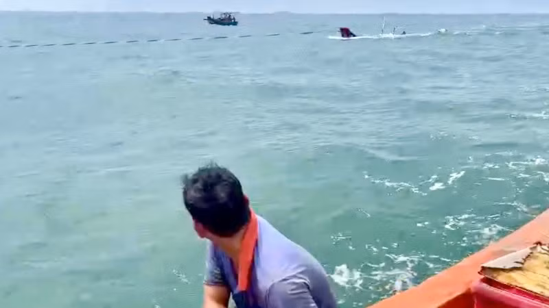 Hiện trường vụ chìm ghe cá tại vùng biển Cần Giờ.